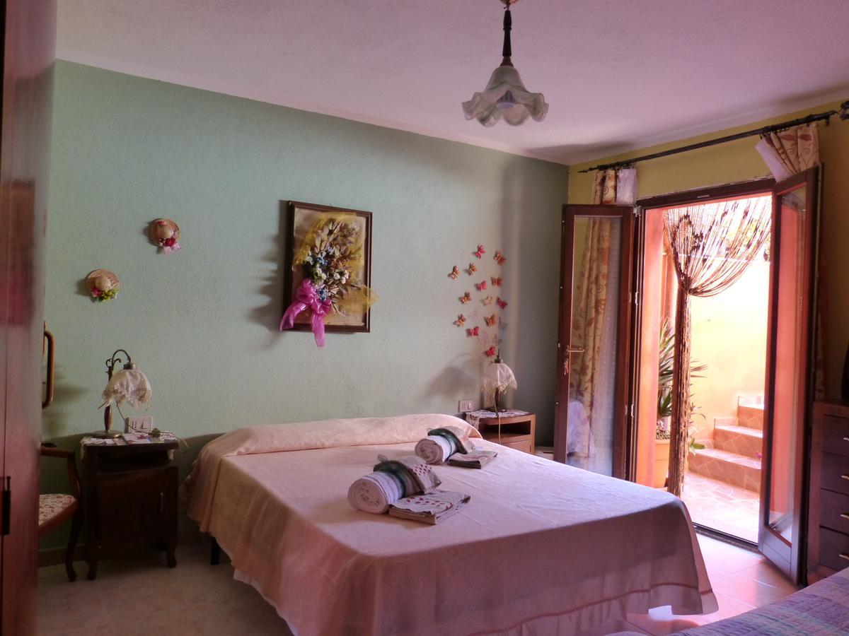 Camera Matrimoniale Deluxe con 1 Letto Supplementare